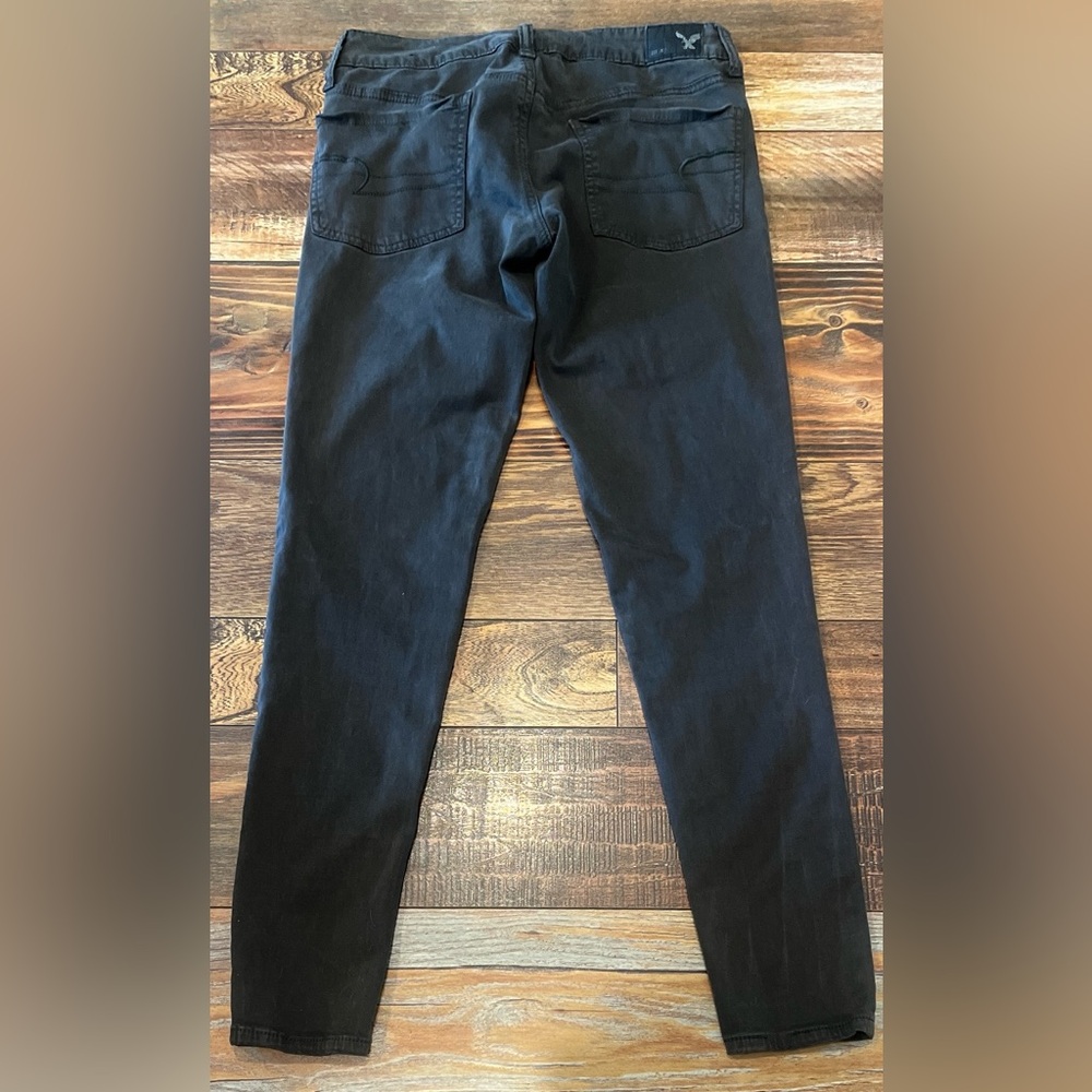 American Eagle Outfitters Ladies Super Stretch Charcoal Gray Jeans